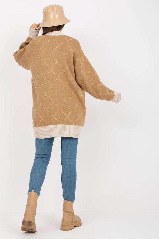 Kupranugarių megztinis su sagomis RUE...