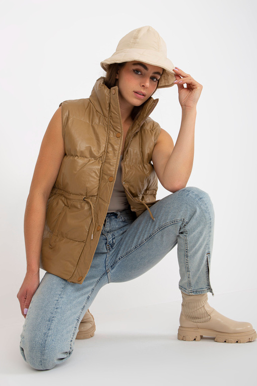 Kupranugarių pūkų liemenė pagaminta...