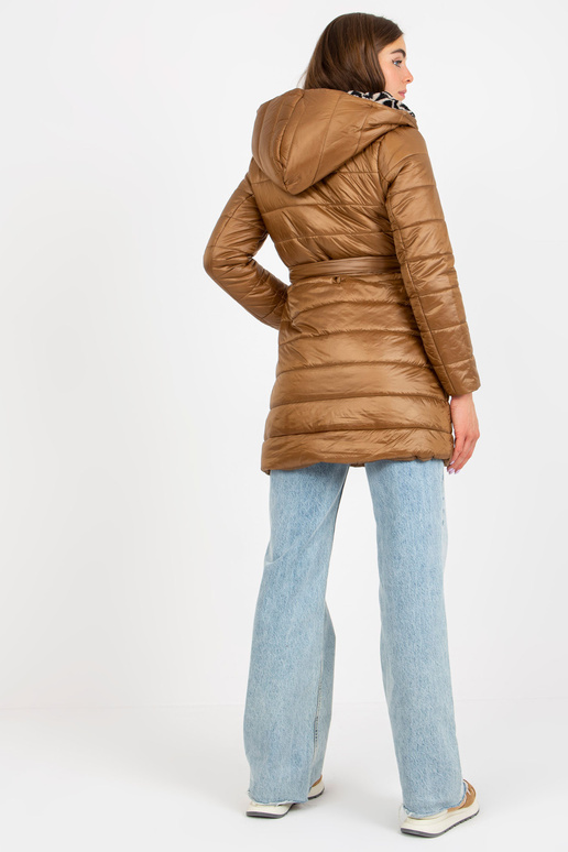 Pereinamoji striukė su kupranugariais...