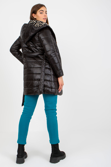 Juoda dygsniuota... 2