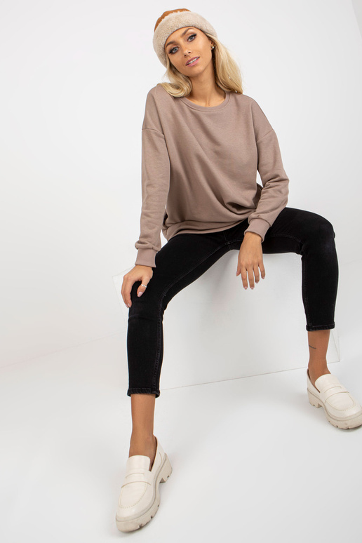 Dunkelbeiges langes Basic megztinis... Dunkelbeiges langes Basic megztinis...