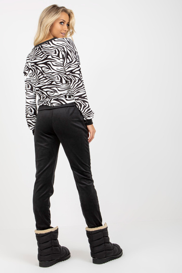 Rinkinys aus weißem und... 2