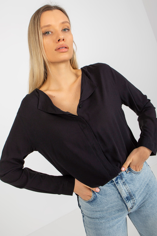 Juodos viskozės marškinių palaidinė...