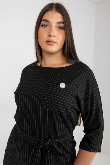 Juoda pieštuko plius dydžio...