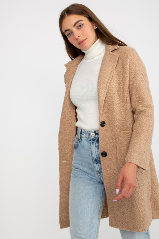 Smėlio spalvos pliušinis paltas su... Smėlio spalvos pliušinis paltas su...