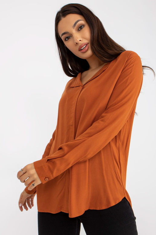 Šviesiai ruda SUBLEVEL V formos kaklo... Šviesiai ruda SUBLEVEL V formos kaklo...