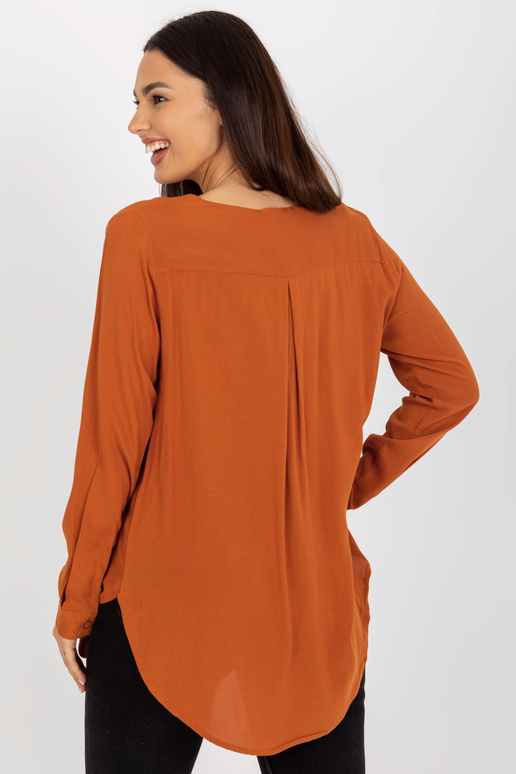 Šviesiai ruda SUBLEVEL V formos kaklo... Šviesiai ruda SUBLEVEL V formos kaklo...