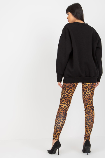 Juodas paprastas megztinis...