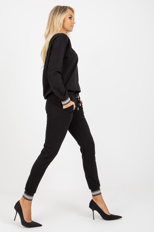 Schwarzes zweiteiliges Joggingset mit...