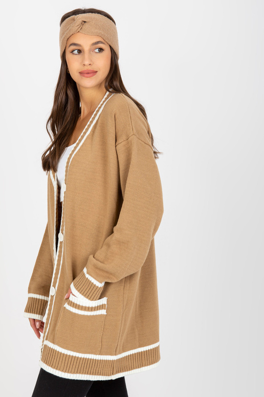 Tamsiai smėlio spalvos megztinis su...