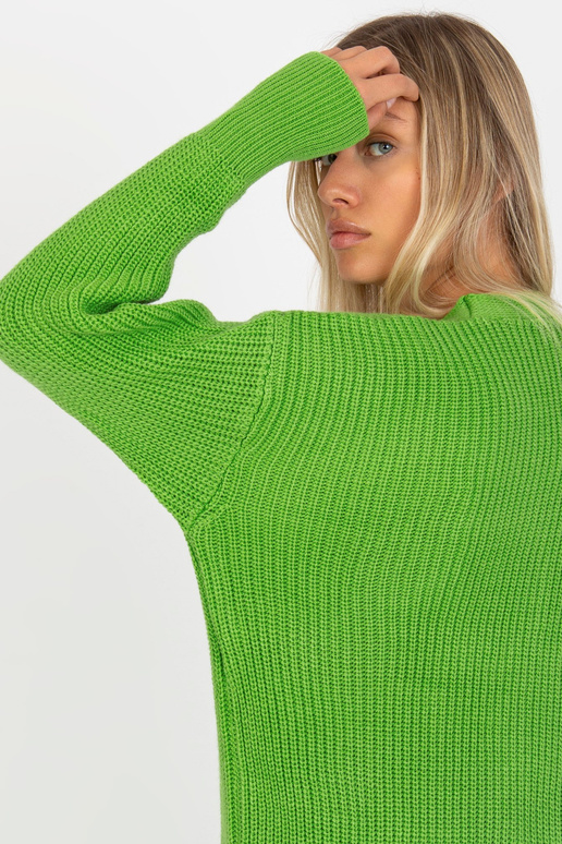 Šviesiai žalias megztinis su sagomis...
