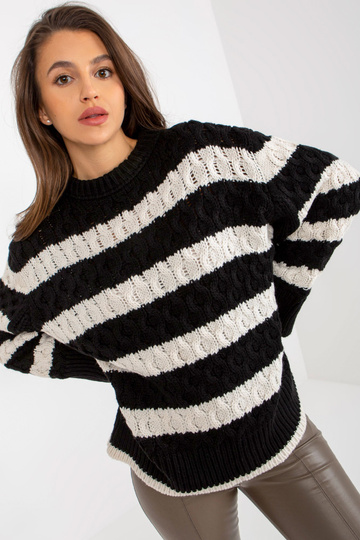 Schwarz-ecru gestrickter...