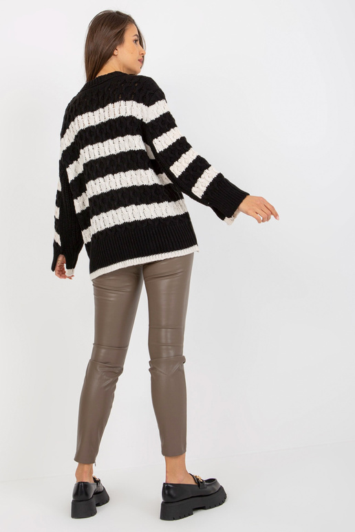 Schwarz-ecru gestrickter Oversize...