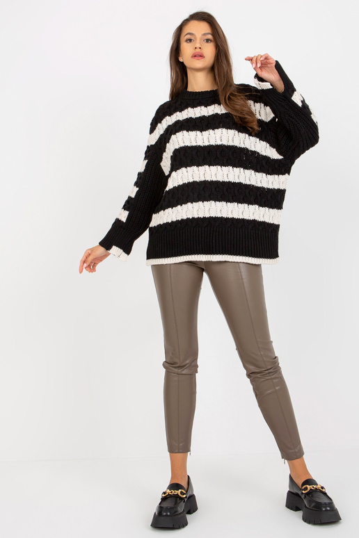 Schwarz-ecru gestrickter Oversize...