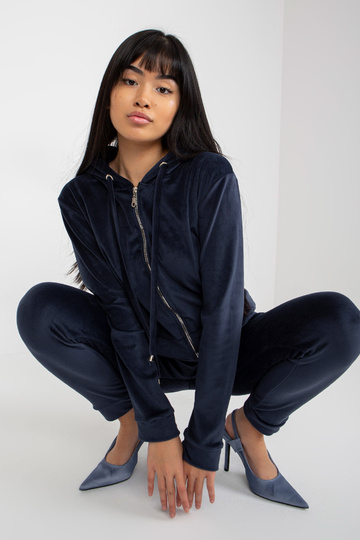 Tamsiai mėlynos spalvos... 2