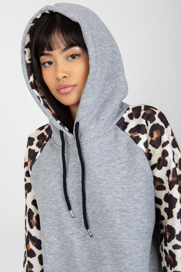 Pilki megztiniai su raštu...