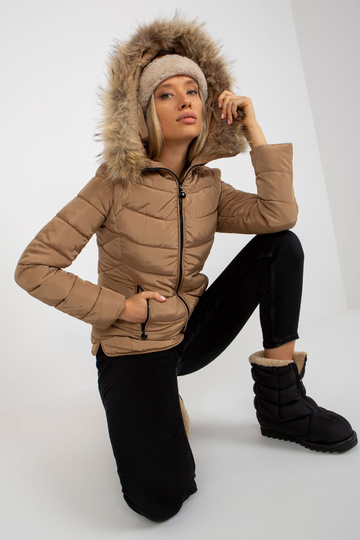 Camel pereinamoji striukė...