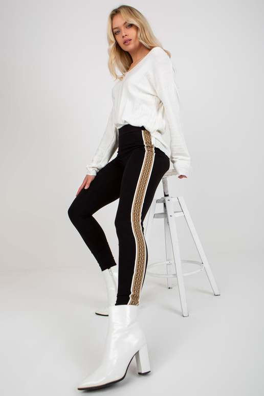 Juodos ir smėlio spalvos moteriškos...