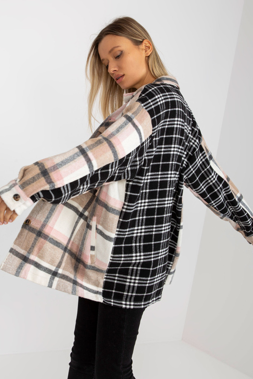 Languoti marškiniai su kišenėmis ir... Languoti marškiniai su kišenėmis ir...