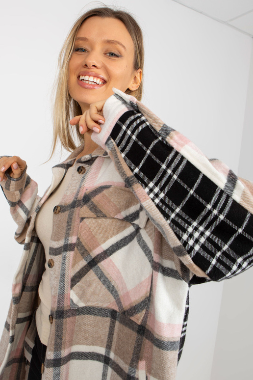 Languoti marškiniai su kišenėmis ir... Languoti marškiniai su kišenėmis ir...