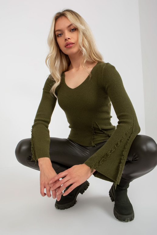 Khaki spalvos briaunotas klasikinis...