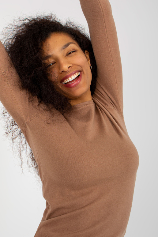 Klasikinis moteriškas kupranugarių... Klasikinis moteriškas kupranugarių...