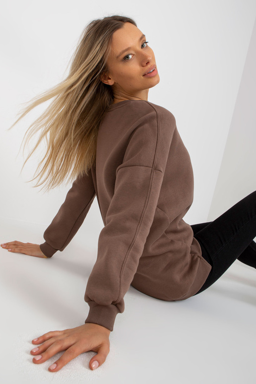 Rudas paprastas megztinis su apvalia...