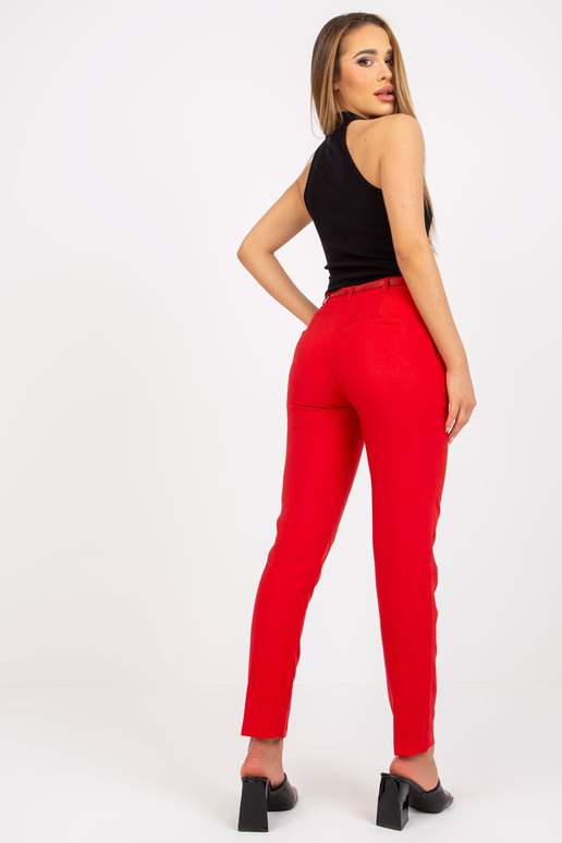 Raudono kostiumo audinio kelnės su diržu