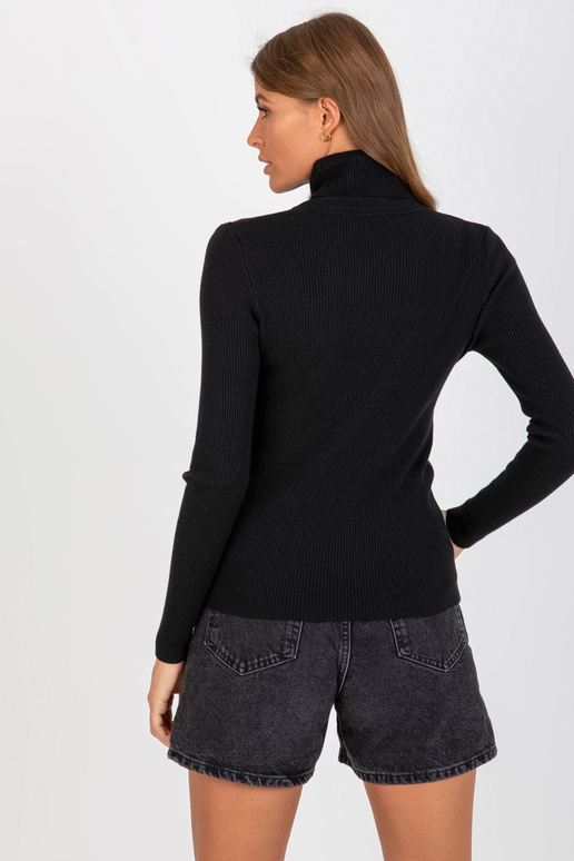 Juodas prigludęs dryžuotas džemperis...