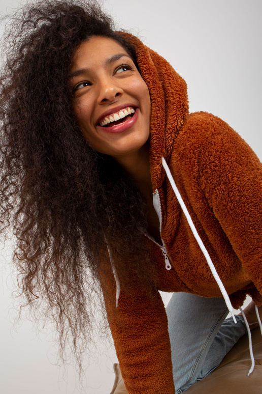 Šviesiai rudas kailinis gobtuvas RUE... Šviesiai rudas kailinis gobtuvas RUE...