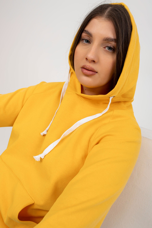 Tamsiai geltonas plius dydžio... Tamsiai geltonas plius dydžio...