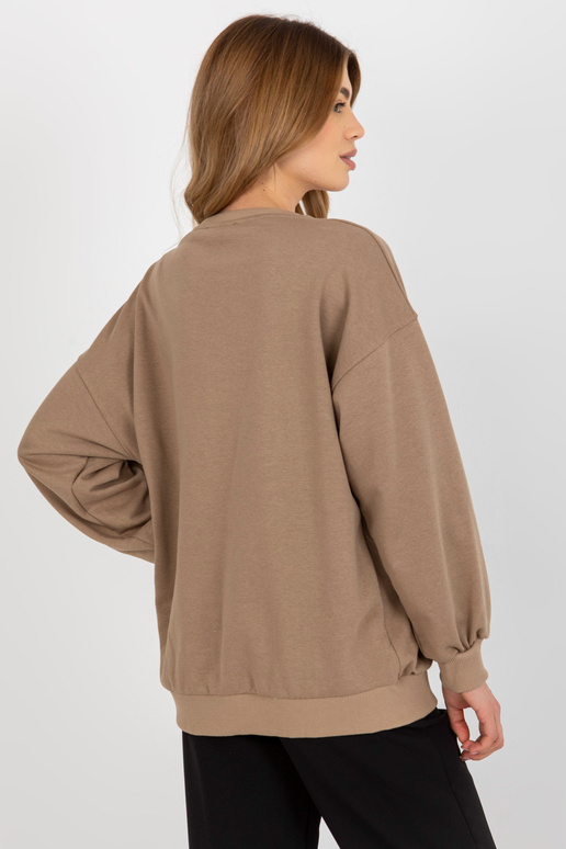 Tamsiai smėlio spalvos laisvas... Tamsiai smėlio spalvos laisvas...