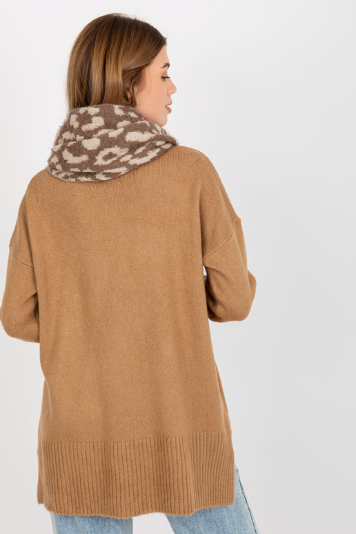 Tamsiai smėlio spalvos šviesiai...