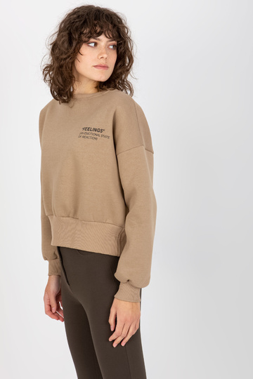 Tamsiai smėlio spalvos...