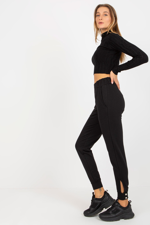 Juodos moteriškos sportinės kelnės be... Juodos moteriškos sportinės kelnės be...