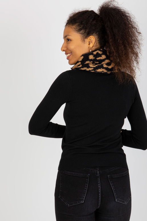 Juodas ir kupranugarių žieminis...