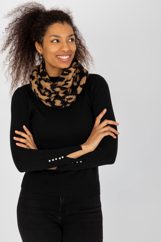 Juodas ir kupranugarių žieminis...