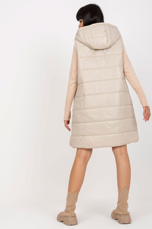 Šviesiai smėlio spalvos ilga...