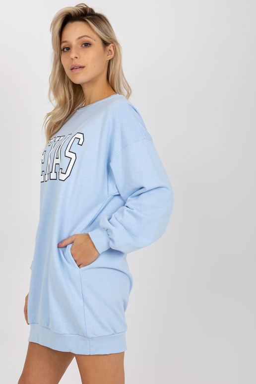 Šviesiai mėlynas oversize ilgas... Šviesiai mėlynas oversize ilgas...