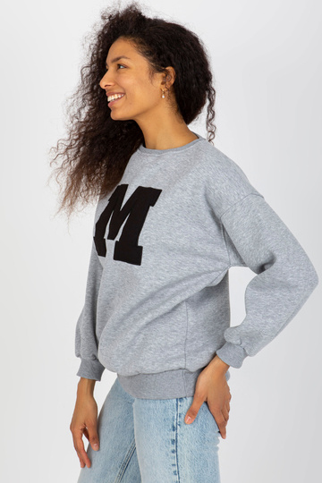 Pilki megztiniai be gobtuvo...