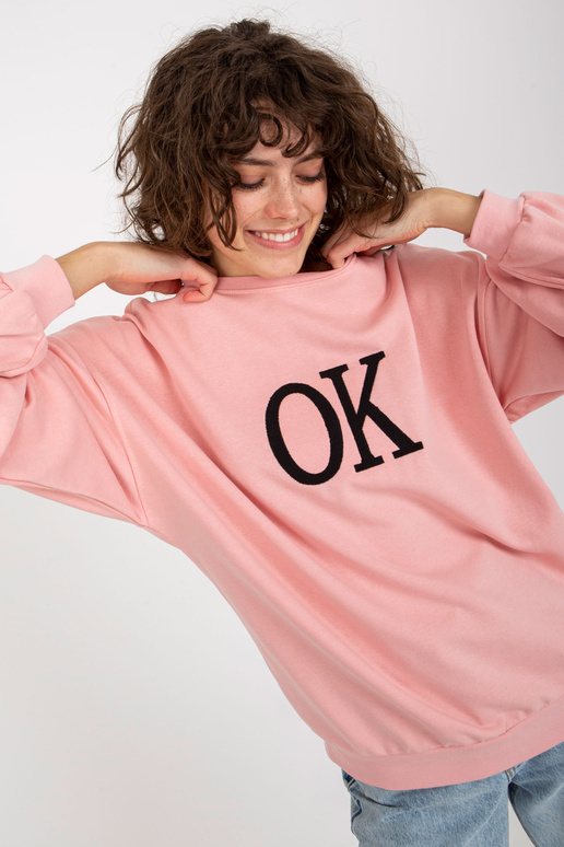 Šviesiai rožinis laisvas megztinis be... Šviesiai rožinis laisvas megztinis be...