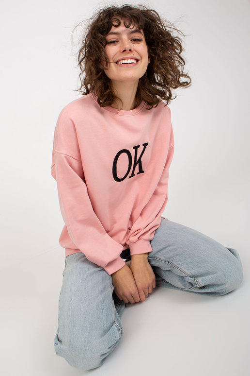 Šviesiai rožinis laisvas megztinis be... Šviesiai rožinis laisvas megztinis be...