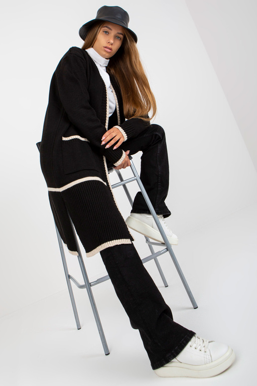 Juodas ir smėlio spalvos ilgas...