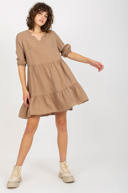 Tamsiai smėlio spalvos laisvi... Tamsiai smėlio spalvos laisvi...