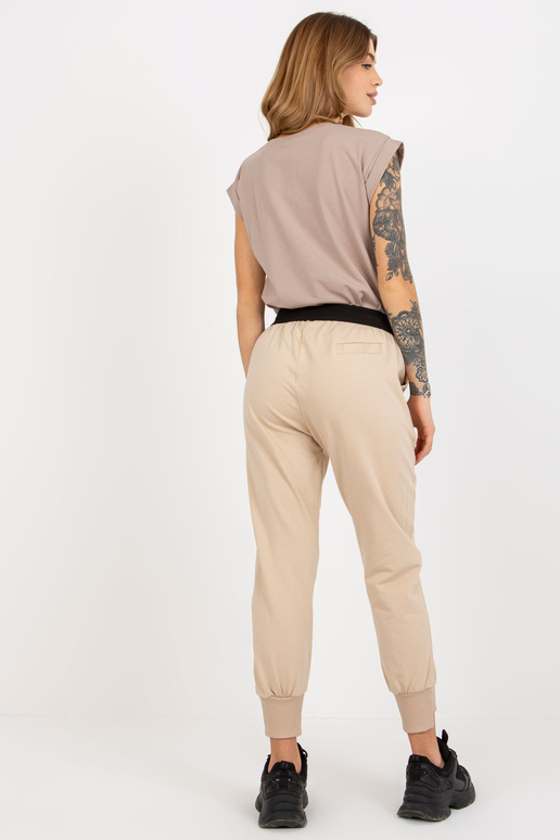 Smėlio spalvos bazinės sportinės...