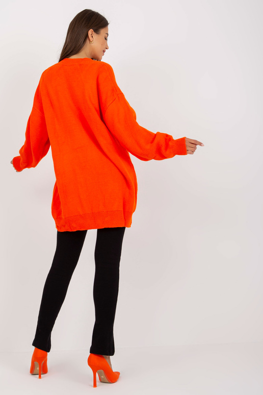 Oranžinė megzta suknelė su V iškirpte...