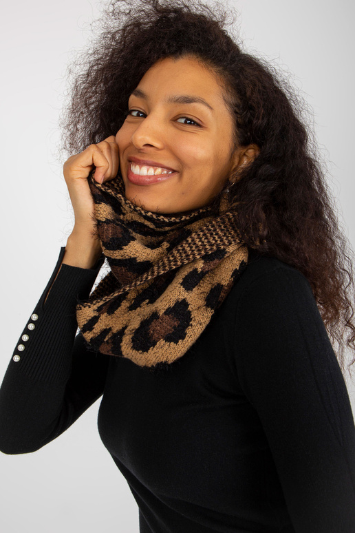 Moteriškas šalikas