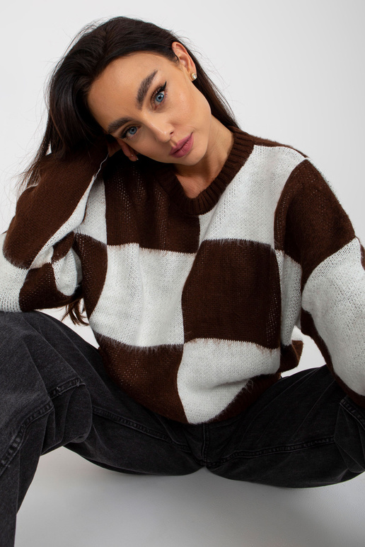 Rudas ir baltas laisvas klasikinis...