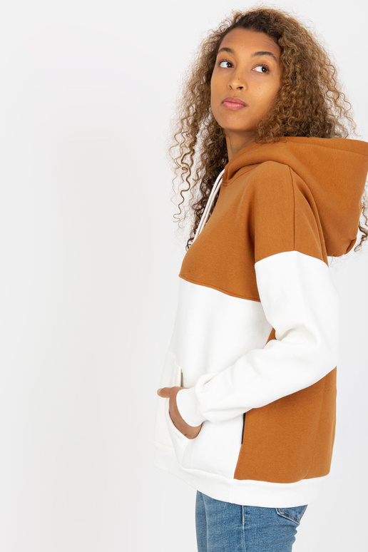 šviesiai rudos spalvos ir ekru...