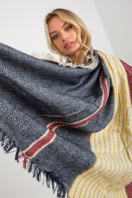 Tamsiai mėlynos ir raudonos spalvos...